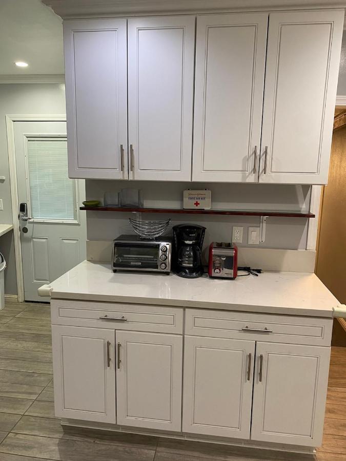 Private Room In Los Angeles With Wifi, Tv, And View Of Hollywood Sign & Shared Kitchen Екстериор снимка